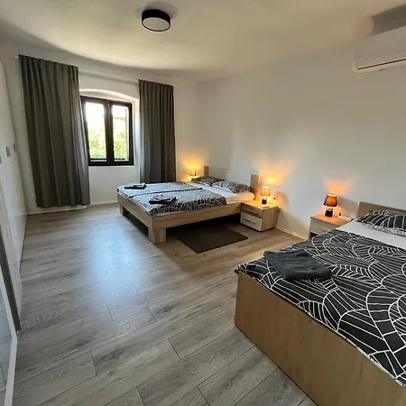 Via Dell' Arena Pula